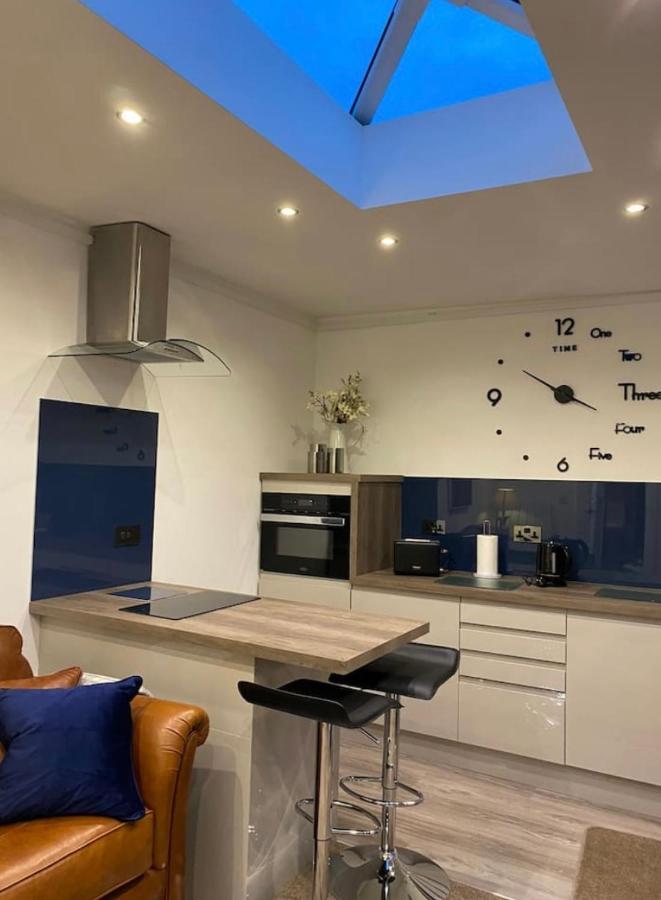 Balcony House Apartment In קנדל מראה חיצוני תמונה